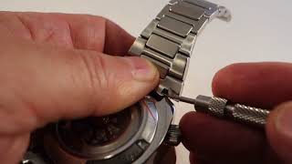 How to install a watch bracelet with tight clearances [upl. by Noryahs636]