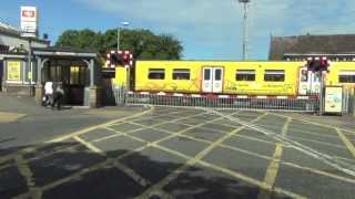 Birkdale Level Crossing [upl. by Sherourd307]