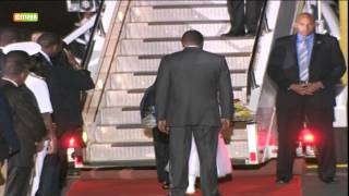 President Barack Obama finally arrives in Kenya [upl. by Remle]